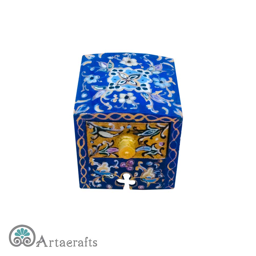 Small Jewelry Box Illumination Design